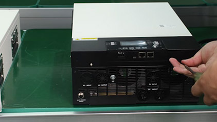 MPPソーラー搭載48100Rバッテリー